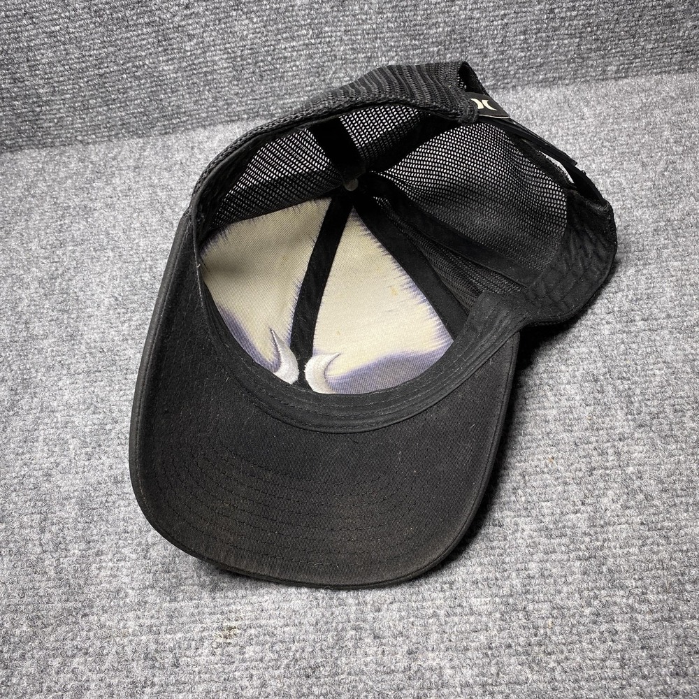 Hurley Hat Cap Snap Back Black White Mesh Trucker Embroidered Logo Mens Classic - Picture 6 of 10